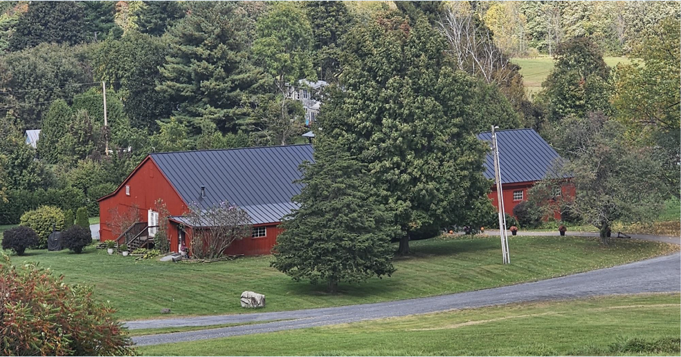 3260 Greenbush Rd, Charlotte, VT for sale - Building Photo - Image 1 of 10