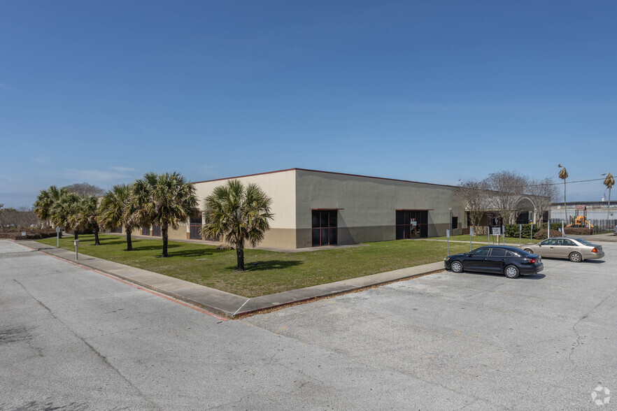 4700 Broadway St, Galveston, TX for lease - Primary Photo - Image 1 of 11