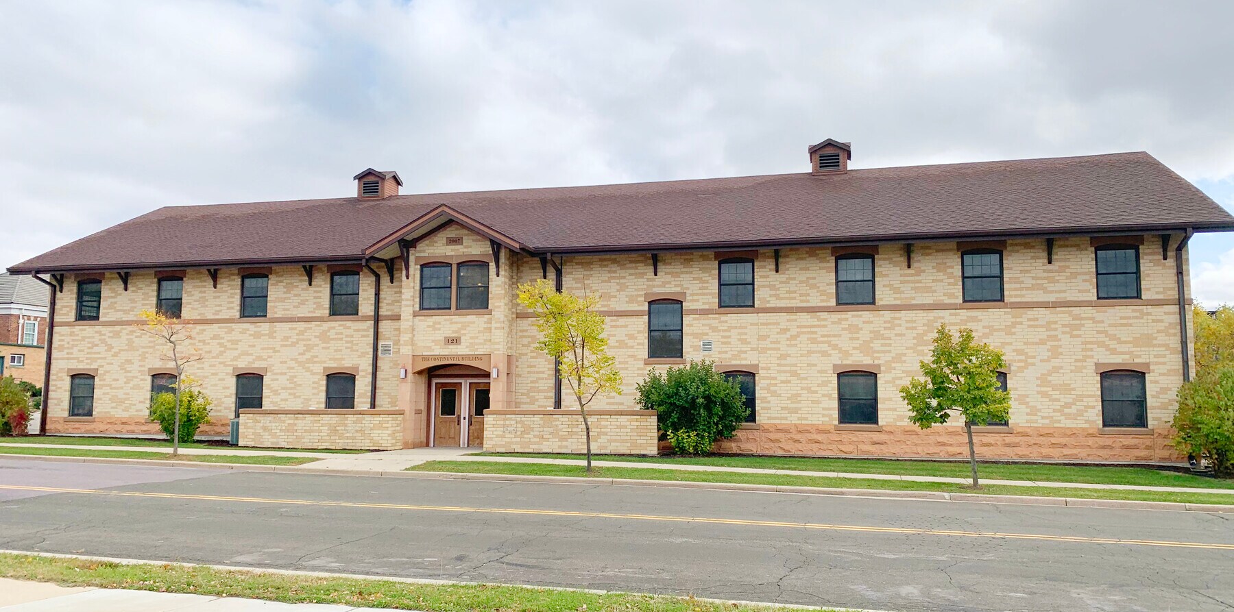 121 S Bristol St, Sun Prairie, WI 53590