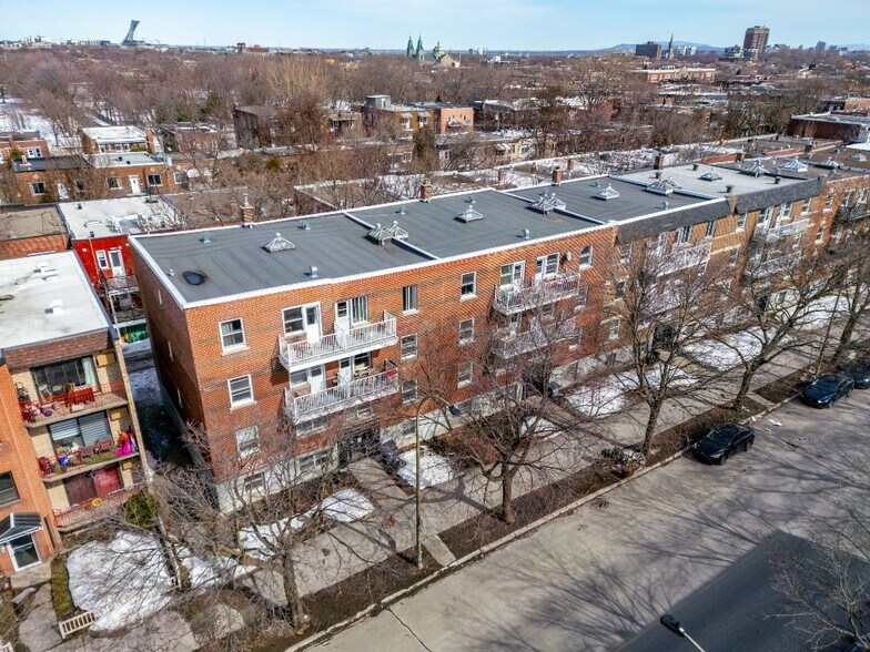 5205 5225 Rue, Longueuil, QC for sale - Primary Photo - Image 1 of 15