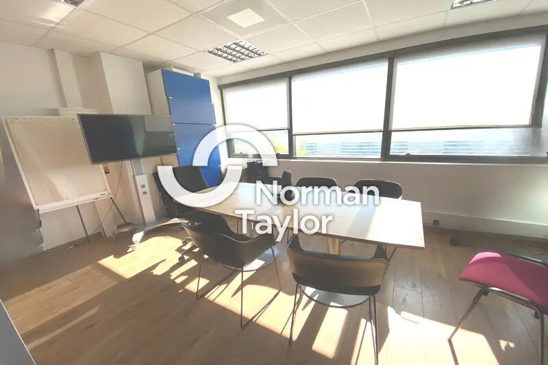 Office in Montpellier for sale Interior Photo- Image 1 of 9