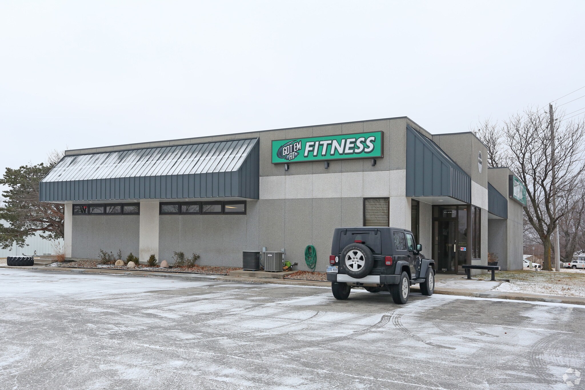 899 N Jan Mar Ct, Olathe, KS for sale Primary Photo- Image 1 of 1