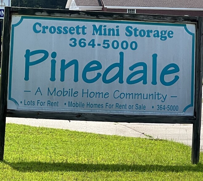 305 Commerce Ave, Crossett, AR 71635