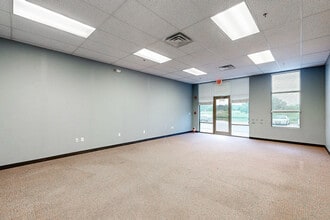 9932 Swanson Blvd, Clive, IA for lease Interior Photo- Image 2 of 3