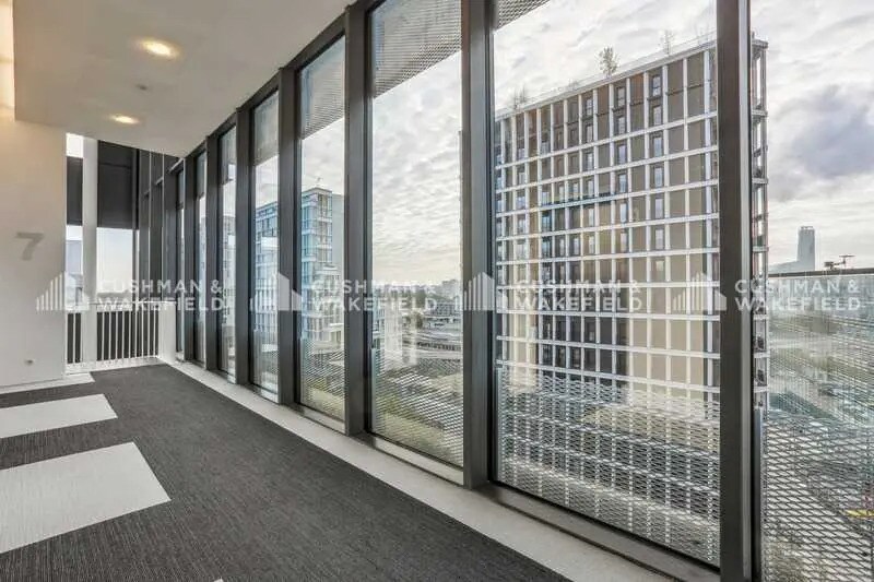 2-8 Rue Albert Einstein, Paris for lease Interior Photo- Image 1 of 5