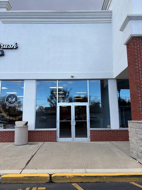 3570 State Route 27, Kendall Park, NJ for lease Building Photo- Image 1 of 11