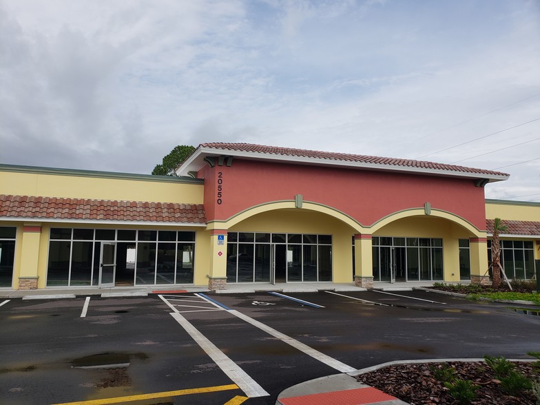 20550 Veterans Blvd, Port Charlotte, FL for lease - Building Photo - Image 1 of 4