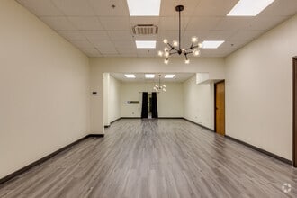 2401 NW 23rd St, Oklahoma City, OK for lease Interior Photo- Image 2 of 3