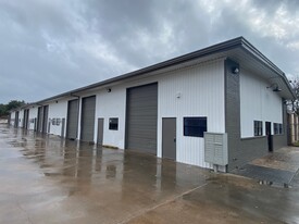 1740 Elmview Dr, Houston TX - Warehouse