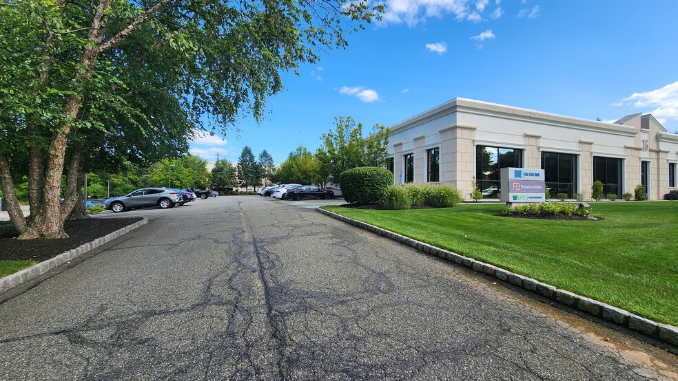 16 Microlab Rd, Livingston, NJ for sale - Building Photo - Image 2 of 9