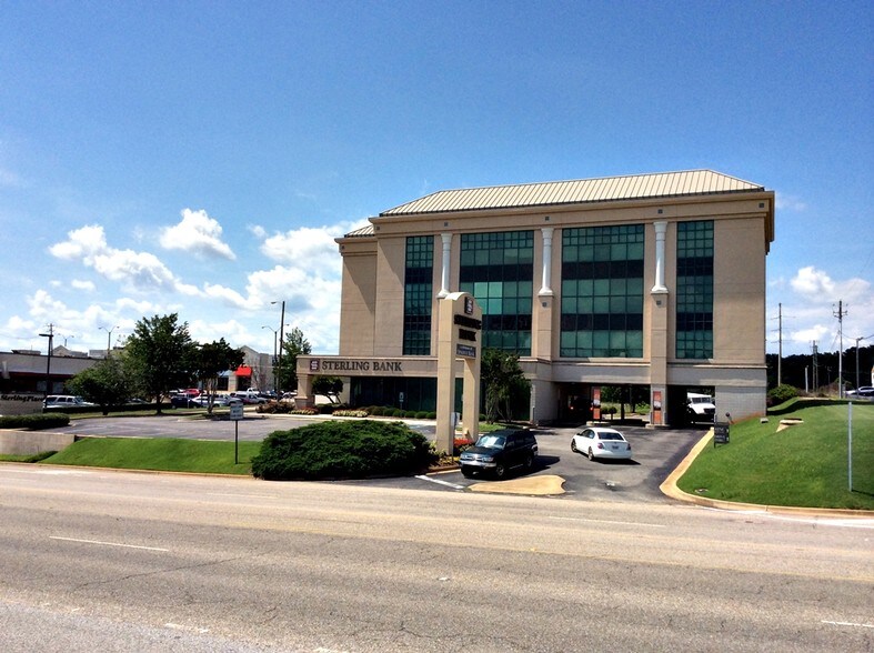 2005 Cobbs Ford Rd, Prattville, AL for sale - Building Photo - Image 1 of 1