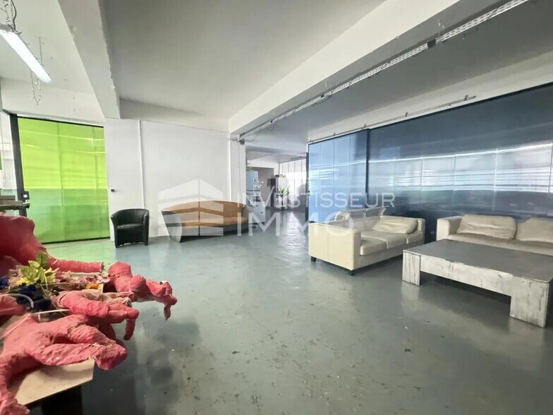 Office in Ivry-sur-Seine for lease - Interior Photo - Image 2 of 9