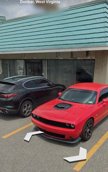 4 Fletcher Sq, Dunbar, WV for lease - Building Photo - Image 1 of 2