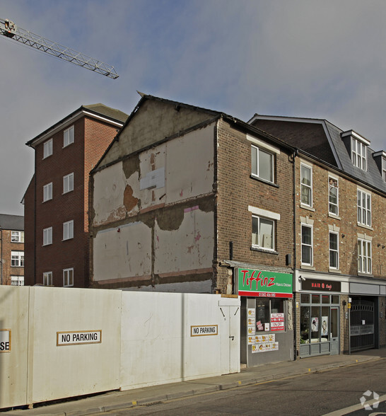 21 John St, Luton for lease - Building Photo - Image 2 of 5