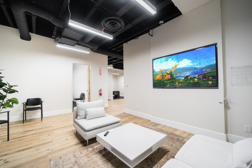 3505 Cadillac Ave, Costa Mesa, CA for lease - Interior Photo - Image 3 of 46