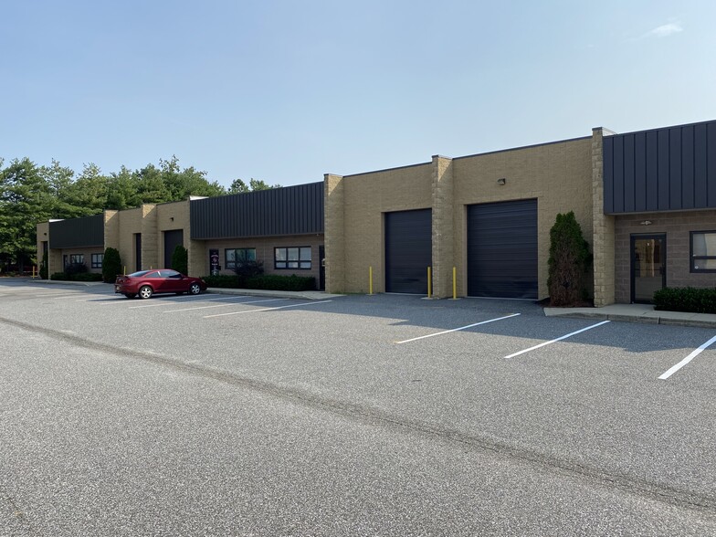 443 Commerce Ln, West Berlin, NJ for lease - Building Photo - Image 3 of 5