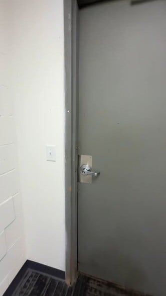 607 1st St SE, Saint Cloud, MN for lease - Commercial Listing Video - Image 2 of 9