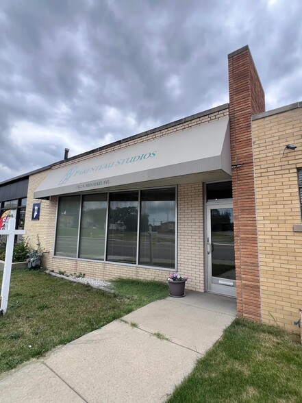 7312 N Milwaukee Ave, Niles, IL for sale - Building Photo - Image 1 of 5