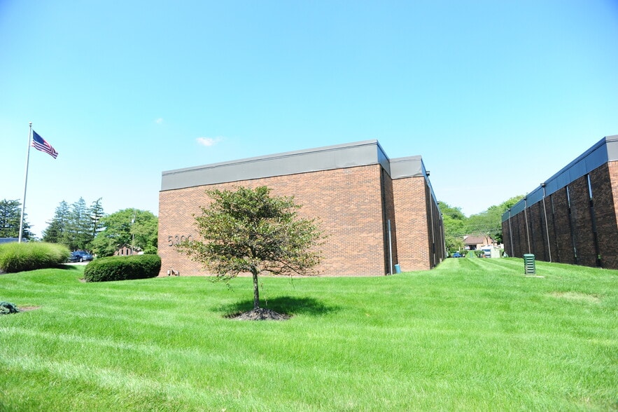 5300 E Main St, Whitehall, OH 43213 East Main Professional Campus