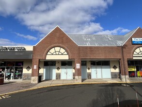 8919 New Falls Rd, Levittown, PA for lease Building Photo- Image 1 of 3