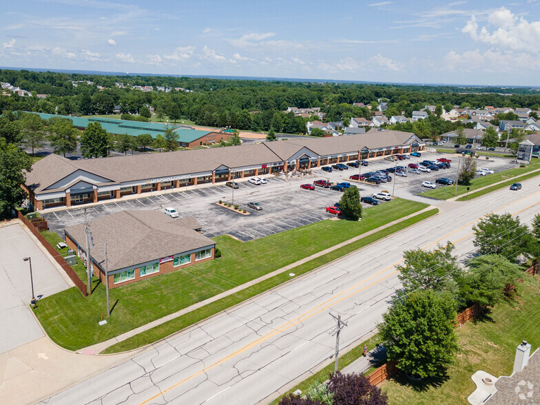 101-154 Triad Center West, O'Fallon, MO for lease - Building Photo - Image 3 of 4