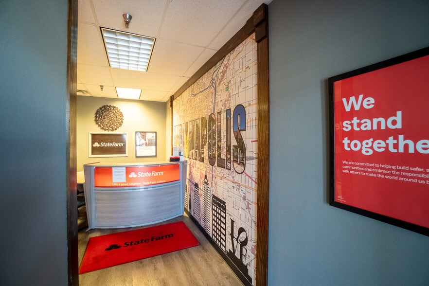 5665 W 79th St, Indianapolis, IN for lease - Primary Photo - Image 2 of 6