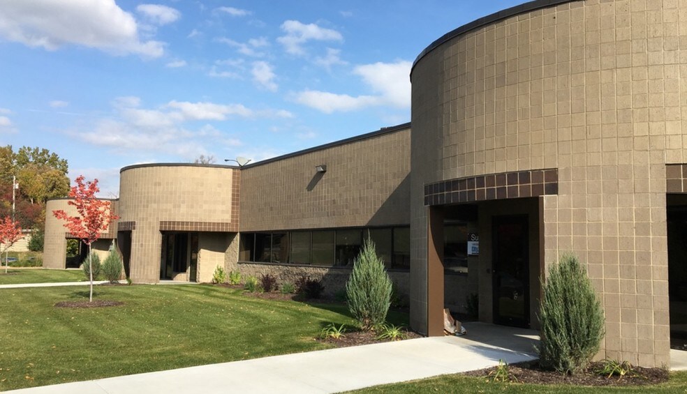 5555 W 78th St, Edina, MN for lease - Building Photo - Image 1 of 6