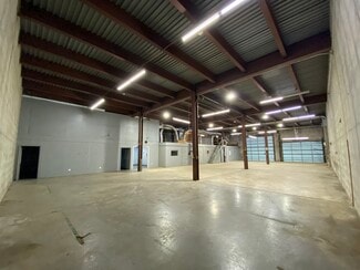 More details for 2887 N College Ave, Fayetteville, AR - Industrial for Lease