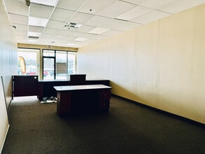 5420-5466 Beckley Rd, Battle Creek, MI for lease Building Photo- Image 2 of 3