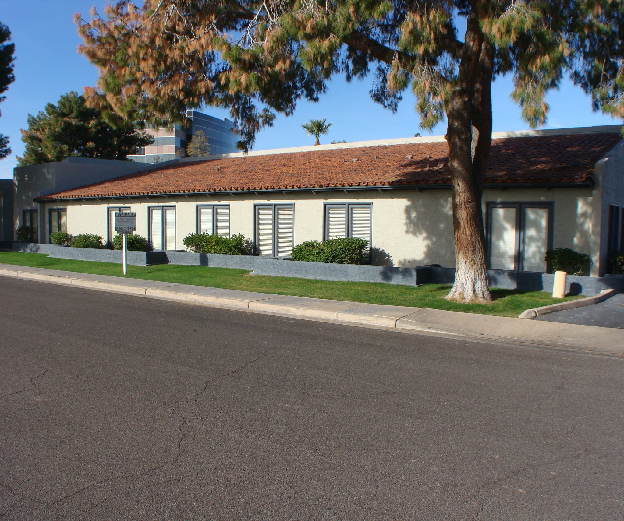 4535 S Lakeshore Dr, Tempe, AZ for lease Building Photo- Image 1 of 4