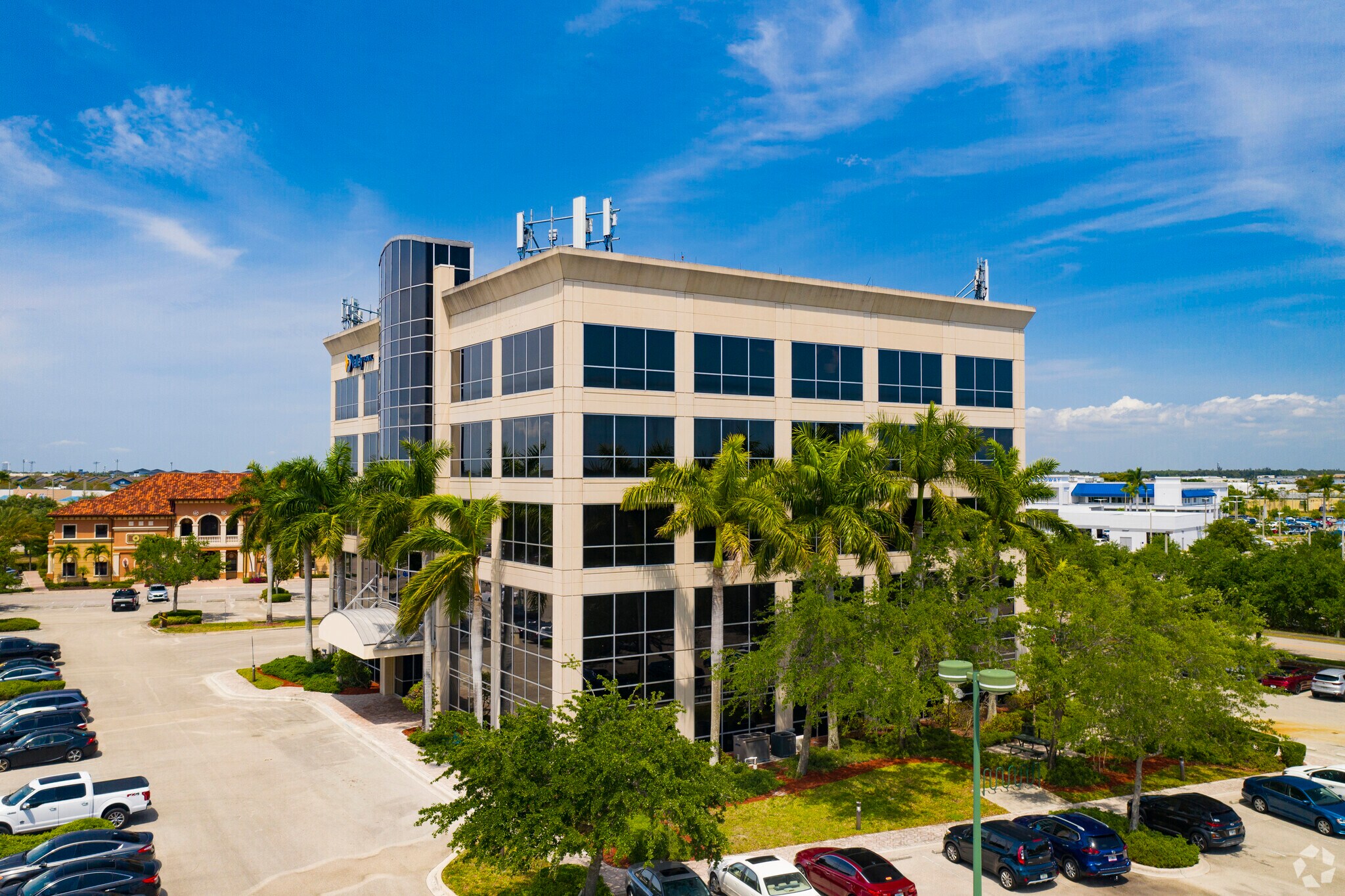 5220 Summerlin Commons Blvd, Fort Myers, FL for lease Building Photo- Image 1 of 19