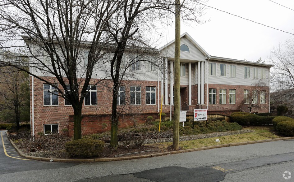 482 Notch Rd, Clifton, NJ for sale - Primary Photo - Image 1 of 1