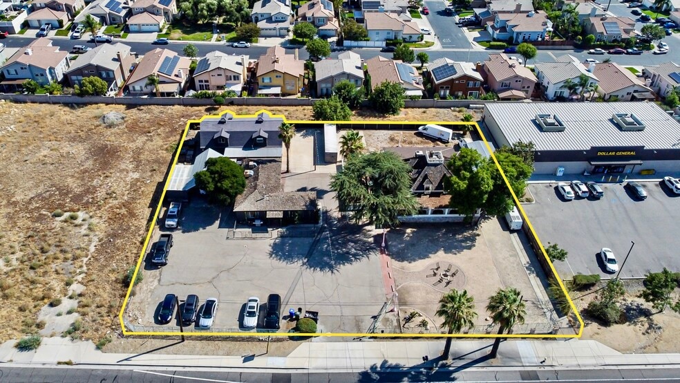 2048 Mentone Blvd, Mentone, CA for sale - Building Photo - Image 1 of 40