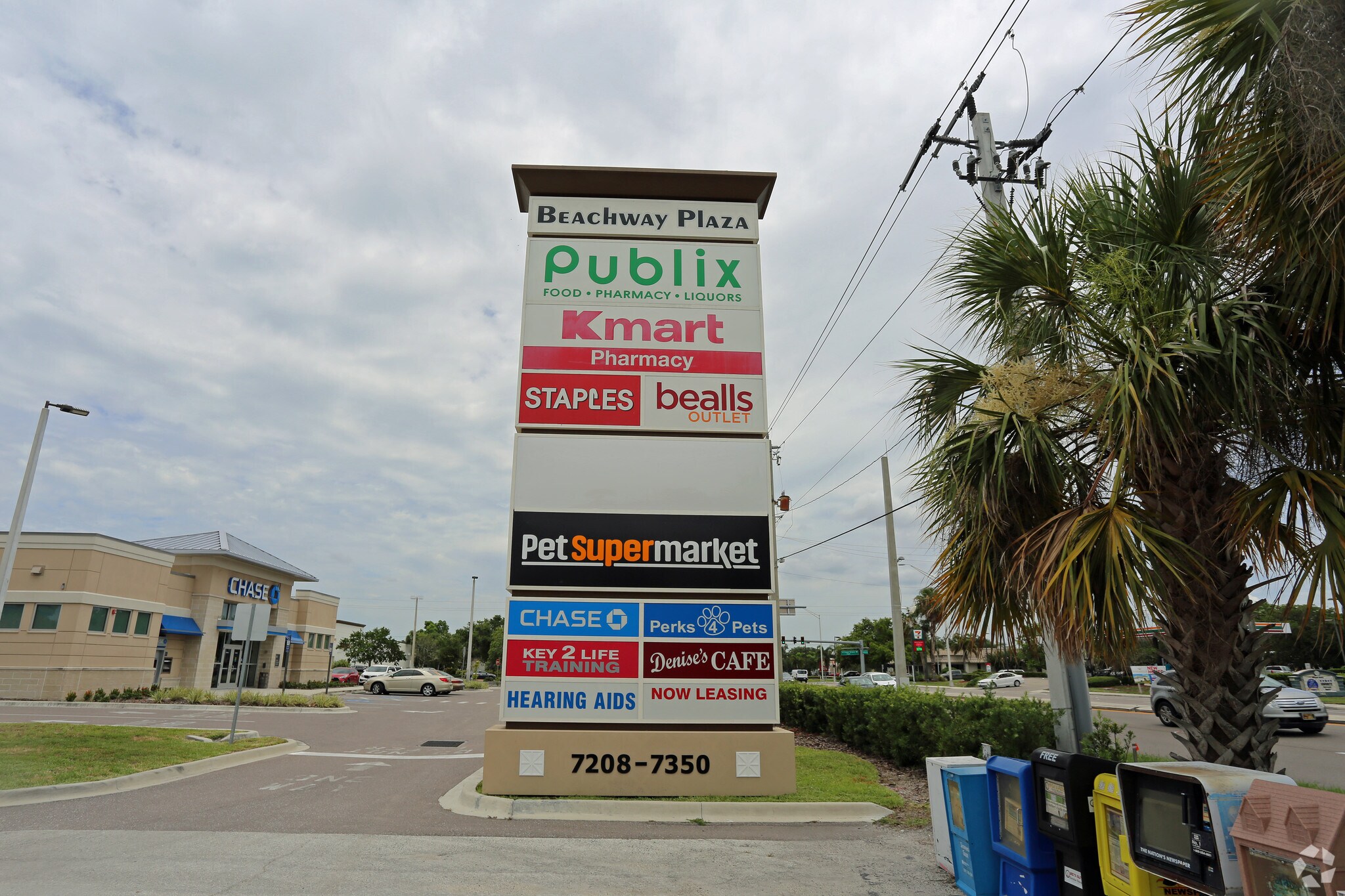 7208-7324 Manatee Ave W, Bradenton, FL 34209 - Beachway Plaza | LoopNet.com