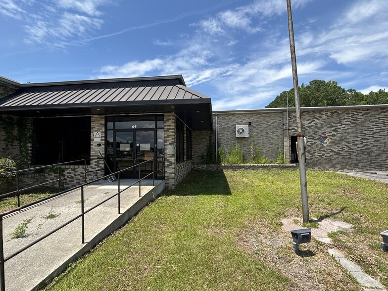 724 Bell Fork Rd, Jacksonville, NC for lease - Building Photo - Image 3 of 37