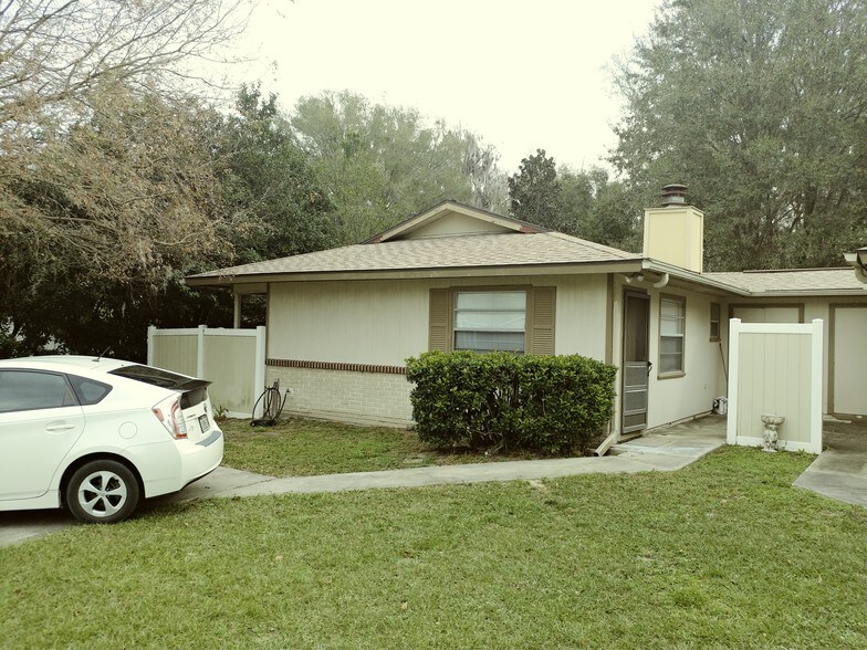 12055 SE 61st Ct, Belleview, FL 34420