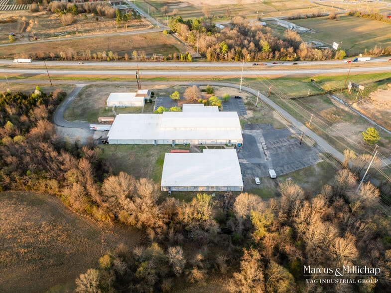 218 Massengale Rd, Clarksville, AR for sale - Building Photo - Image 3 of 8