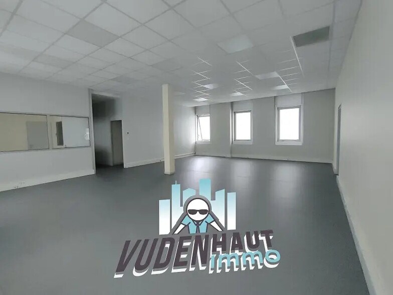 Office in Toulouse for lease - Interior Photo - Image 1 of 18