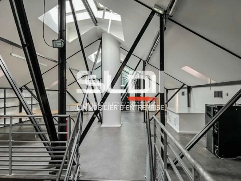 Office in Lyon for lease - Interior Photo - Image 3 of 11