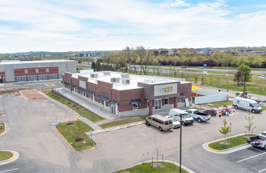 20005 Riverside Commons Plz, Ashburn, VA for sale - Building Photo - Image 2 of 5