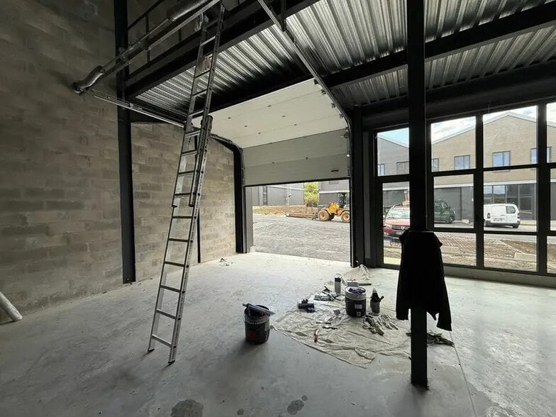 1 Rue René Dubos, Groslay for lease - Interior Photo - Image 3 of 10