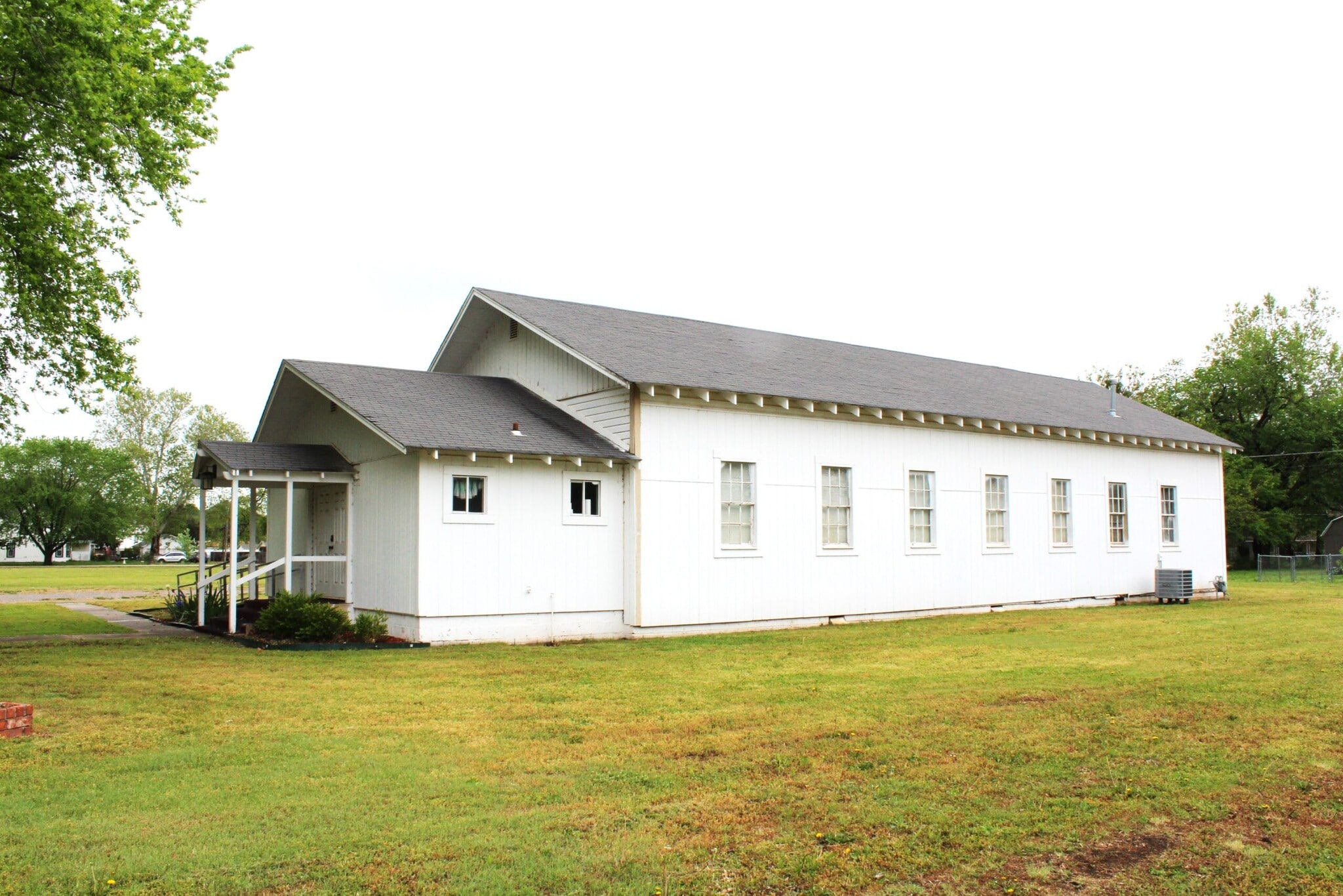 230 W Beech St, Lexington, OK 73051 Specialty for Sale