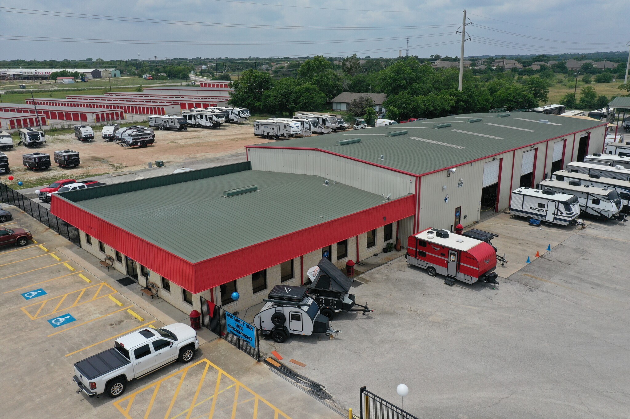 2132021330 I35, Kyle, TX 78640 Former Dealership