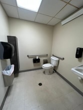 435-437 Broadway, Bayonne, NJ for lease Interior Photo- Image 2 of 13