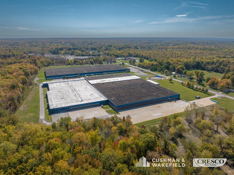 6800 Center Rd, Ashtabula, OH for lease - Building Photo - Image 2 of 10