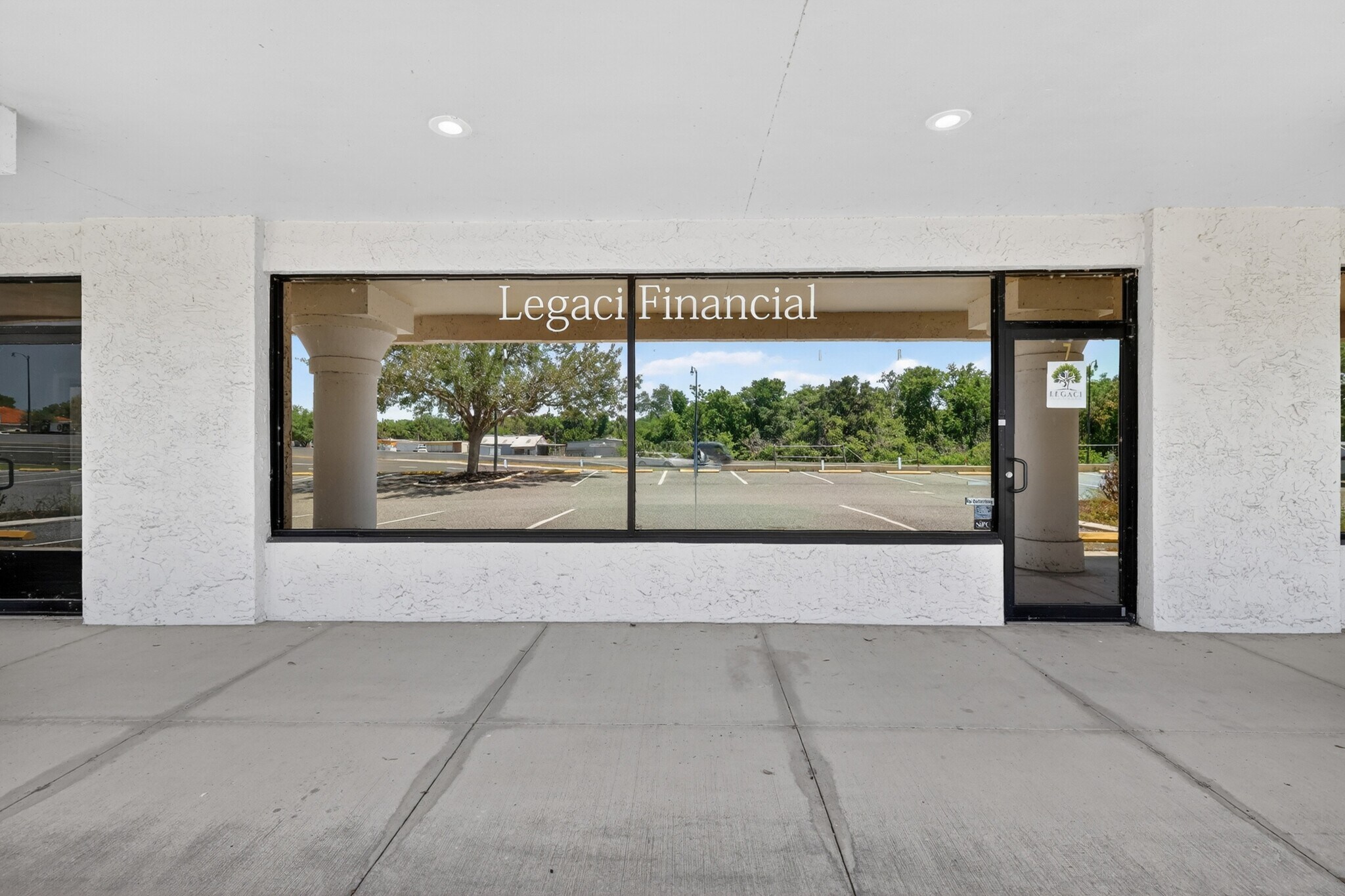 1450 E North Blvd, Leesburg, FL for lease Interior Photo- Image 1 of 11