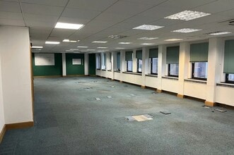 6-10 Leigh Rd, Eastleigh for lease Interior Photo- Image 2 of 2