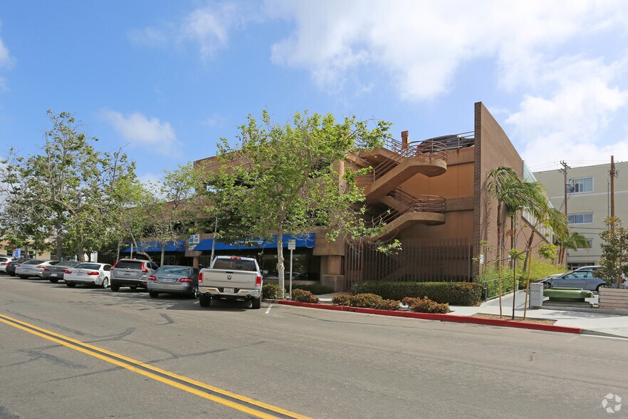 7680 Girard Ave, La Jolla, CA for sale - Building Photo - Image 3 of 9