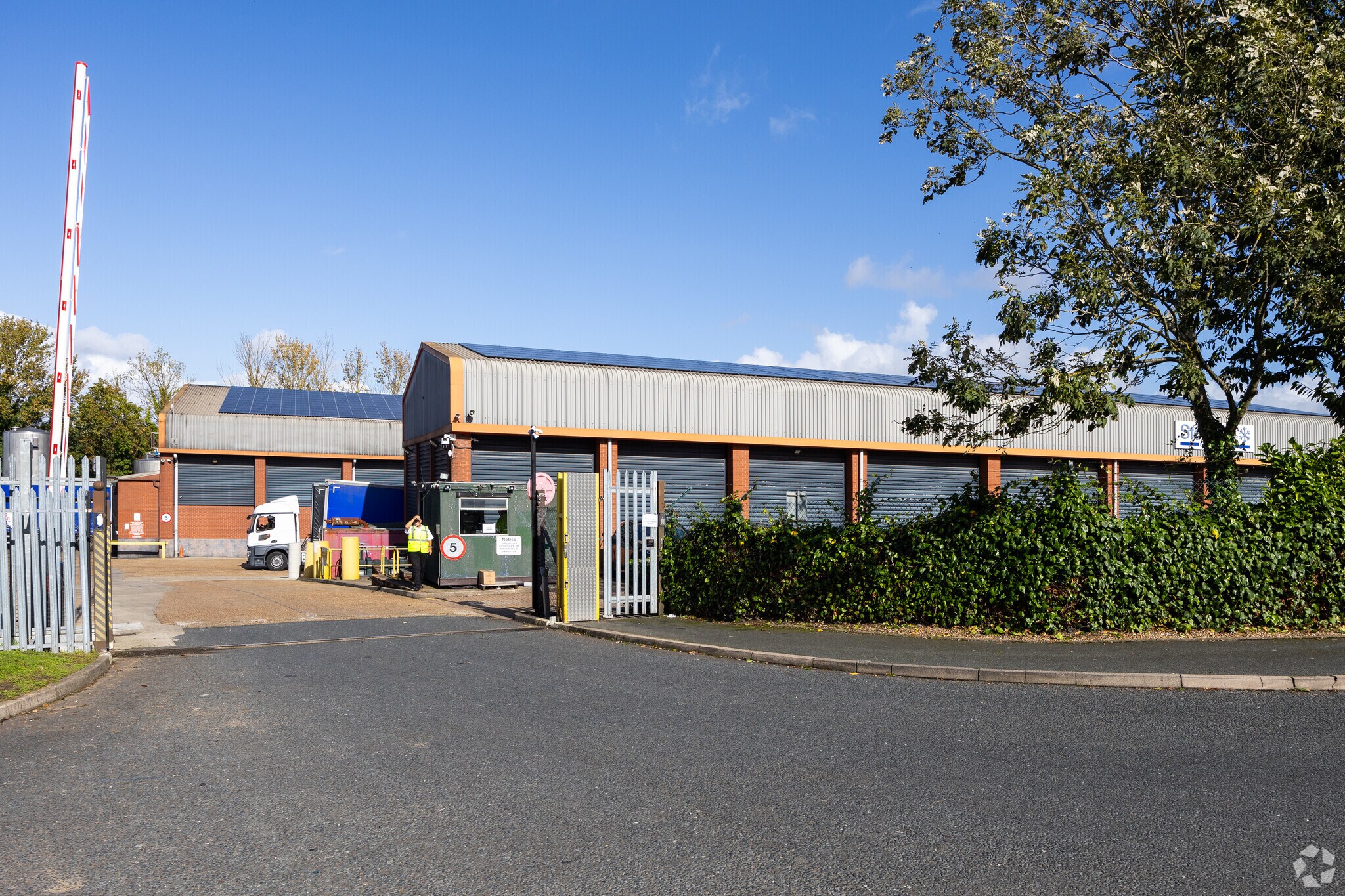 Springhead Rd, Northfleet for sale Primary Photo- Image 1 of 1