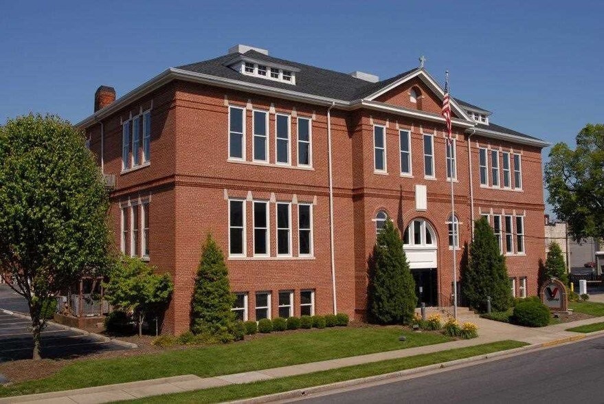 218 N 5th St, Paducah, KY for sale - Primary Photo - Image 1 of 1